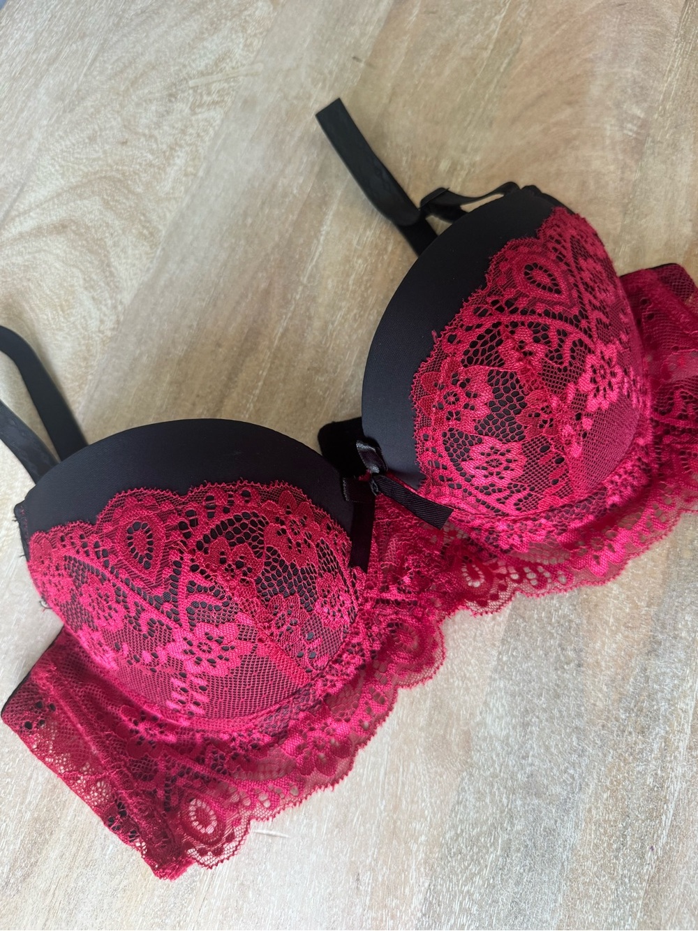 Lace Trim Black & Fuchsia Push-Up Bra